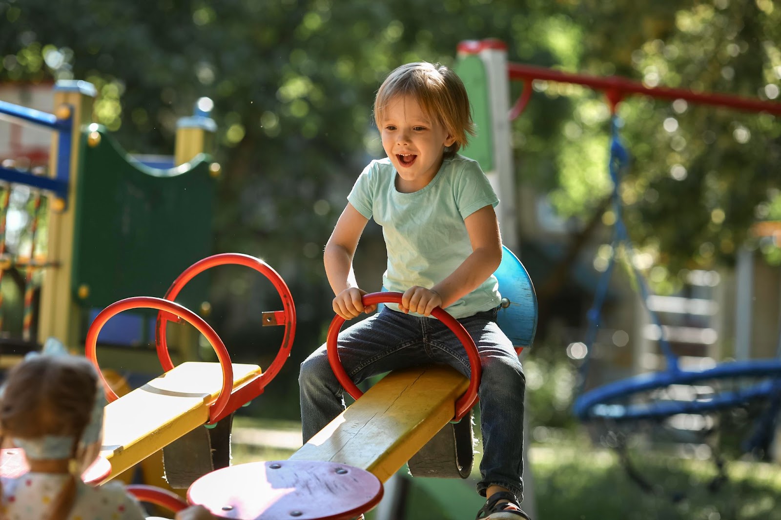 Playgrounds para escolas: guia completo para garantir a segurança das crianças
