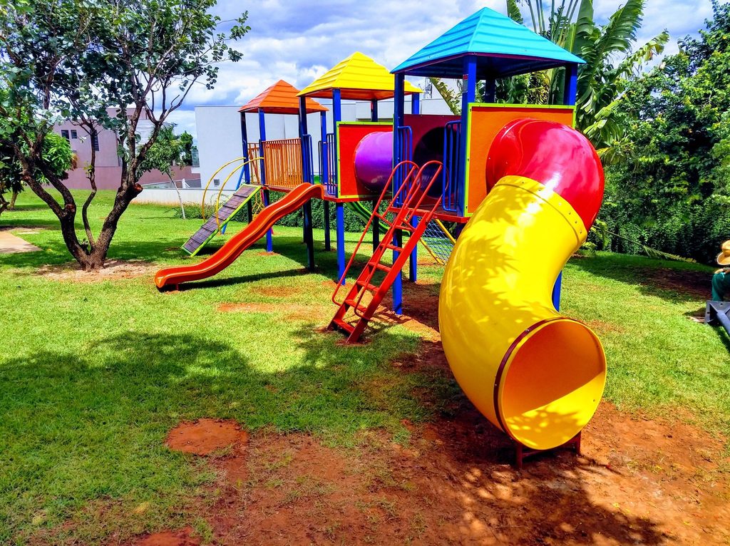 segurança para playground em condomínio